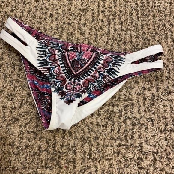 Bundle of Swimwear - Picture 7 of 7